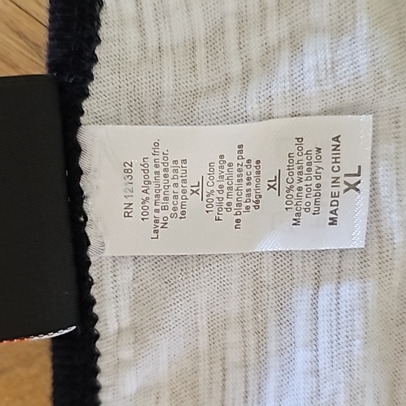 NWOT Harley Davidson Nassau baseball shirt.  Tote 4. - Picture 5 of 6